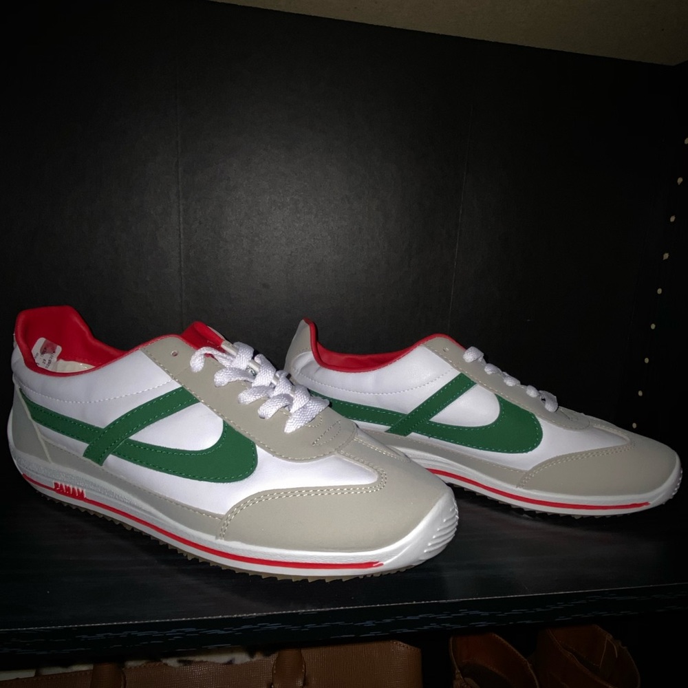 **NEW** RETRO PANAM SNEAKERS